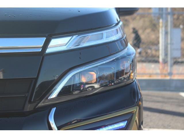 ヴォクシー ＺＳ　煌　後期型　禁煙車　純正１０インチナビ　フリップダウンモニター　フルセグテレビ　両側電動スライドドア　バックカメラ　ＥＴＣ　クルーズコントロール　スマートキー　プッシュスタート（18枚目）