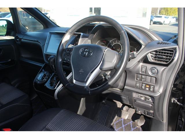 ヴォクシー ＺＳ　煌　後期型　禁煙車　純正１０インチナビ　フリップダウンモニター　フルセグテレビ　両側電動スライドドア　バックカメラ　ＥＴＣ　クルーズコントロール　スマートキー　プッシュスタート（32枚目）