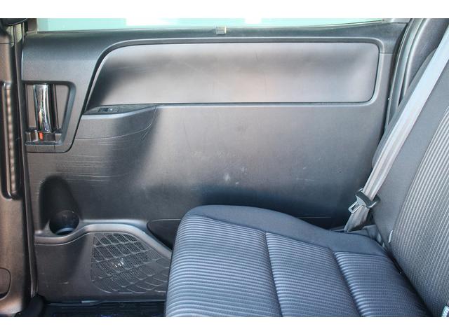 ヴォクシー ＺＳ　煌　後期型　禁煙車　純正１０インチナビ　フリップダウンモニター　フルセグテレビ　両側電動スライドドア　バックカメラ　ＥＴＣ　クルーズコントロール　スマートキー　プッシュスタート（49枚目）