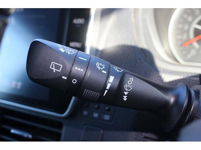 ヴォクシー ＺＳ　煌　後期型　禁煙車　純正１０インチナビ　フリップダウンモニター　フルセグテレビ　両側電動スライドドア　バックカメラ　ＥＴＣ　クルーズコントロール　スマートキー　プッシュスタート（65枚目）