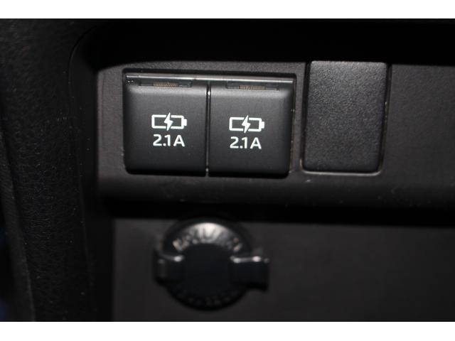 ヴォクシー ＺＳ　煌　後期型　禁煙車　純正１０インチナビ　フリップダウンモニター　フルセグテレビ　両側電動スライドドア　バックカメラ　ＥＴＣ　クルーズコントロール　スマートキー　プッシュスタート（70枚目）