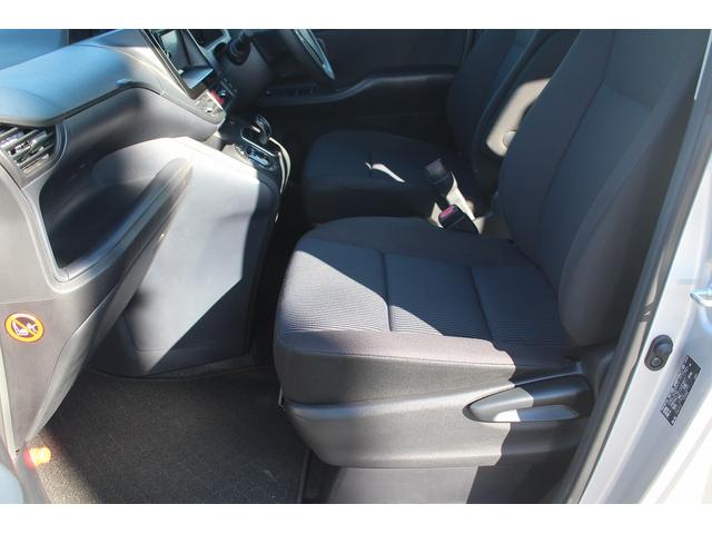 ノア ハイブリッドＸ　禁煙車　社外ナビ　電動スライドドア　ＥＴＣ　スマートキー　プッシュスタート　純正１５アルミホイール　電動格納身　Ｂｌｕｅｔｏｏｔｈ接続（50枚目）