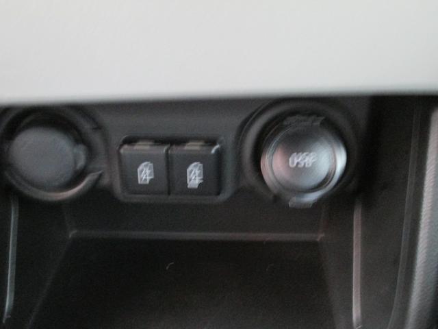 スイフト ＨＹＢＲＩＤ　ＭＺワンオーナー禁煙車ディスプレイオーディオ　アダプティブクルーズコントロール　衝突被害軽減システム　衝突安全ボディ　ＬＥＤヘッドライト　電動格納ミラー　フルエアロアルミホイール　電動パーキング　ディスプレイオーディオ　ワンオーナー　禁煙車（14枚目）