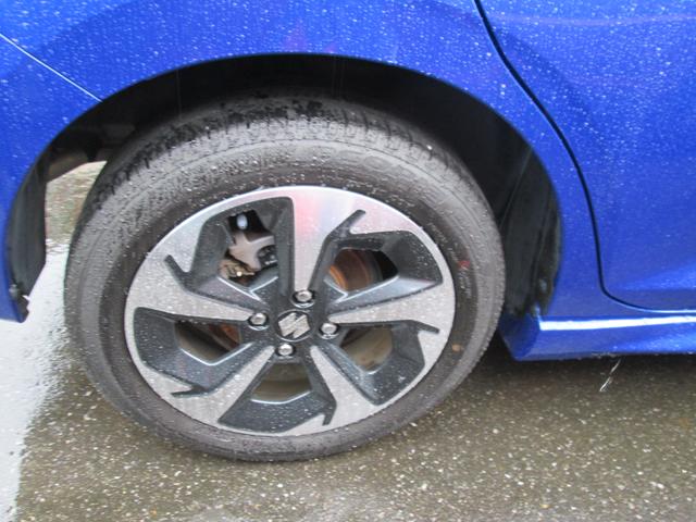 スイフト ＨＹＢＲＩＤ　ＭＺワンオーナー禁煙車ディスプレイオーディオ　アダプティブクルーズコントロール　衝突被害軽減システム　衝突安全ボディ　ＬＥＤヘッドライト　電動格納ミラー　フルエアロアルミホイール　電動パーキング　ディスプレイオーディオ　ワンオーナー　禁煙車（21枚目）