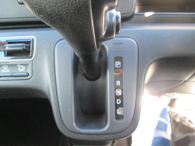 ワゴンＲ ＨＹＢＲＩＤ　ＦＸ　２型　ワンオーナー禁煙車　☆目玉車☆ＣＤ　衝突被害軽減ブレーキ　後部パーキングセンサー　プッシュスタート　オートエアコン　ハイブリット　アイドリングストップ　ＣＶＴ　ＣＤプレイヤー（9枚目）