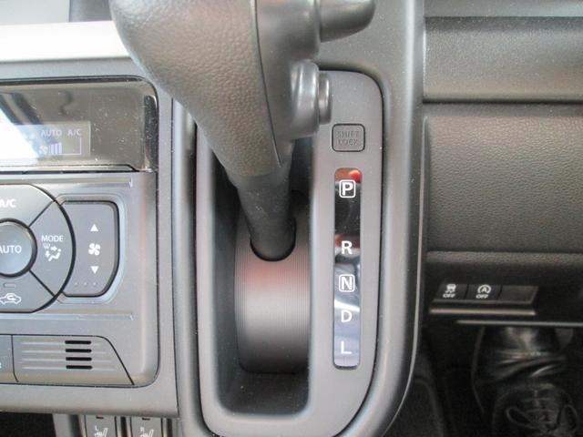 スペーシア ＨＹＢＲＩＤ　Ｘ　禁煙元試乗車　ナビ全方位カメラ　９インチナビ全方位カメラ　両側電動スライドドア　ＬＥＤヘッドライト　フロントドアプレミアムＵＶＩＲカットガラス　スリムサーキュレーター　ロールサンシェード　衝突被害軽減ブレーキ　後部パーキングセンサー（11枚目）