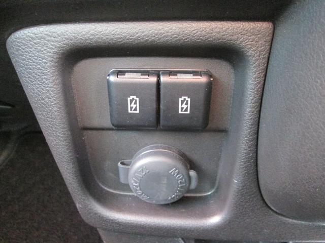 ソリオ ＨＹＢＲＩＤ　ＭＺ　ワンオーナー禁煙車　９インチフルセグナビ　全方位カメラ　衝突被害軽減ブレーキ　後部パーキングセンサー　後席両側電動スライドドア　ＥＴＣ　ドラレコ　ＬＥＤヘッドライト　フォグランプ　アルミホイール（18枚目）