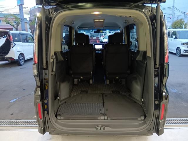 ステップワゴンスパーダ スパーダホンダセンシング　ワンオーナー　ナビ　ＴＶ　Ｒカメラ　ルーフモニター　助手席エアバッグ　ワンオーナ－　Ｗパワスラ　記録簿有　地デジ　ＬＥＤライト　横滑り防止システム　オートエアコン　リアカメラ　ドライブレコーダー装着車（21枚目）