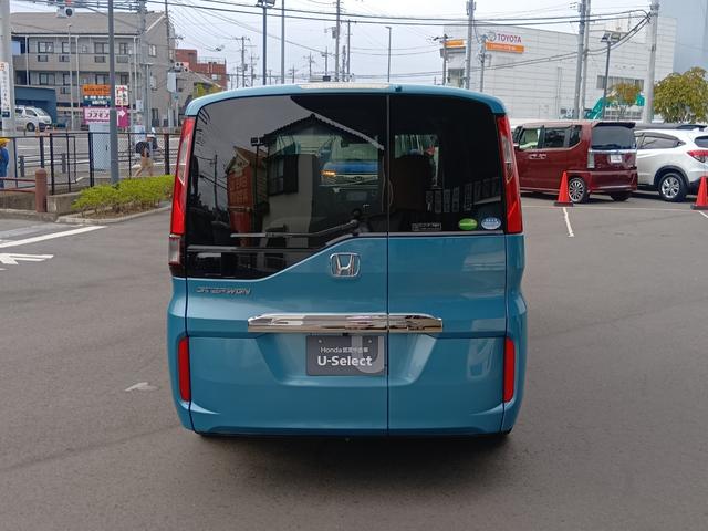 ステップワゴン Ｇホンダセンシング　ワンオーナー　ナビ　フルセグＴＶ　ＥＴＣ　バックカメラ　スマートキー　両側電動ドア　わくわくゲート　ホンダセンシング　整備記録簿　スマ－トキ－　クルコン　３列シート　パワーウインドウ　Ｒカメラ　ＶＳＡ（6枚目）