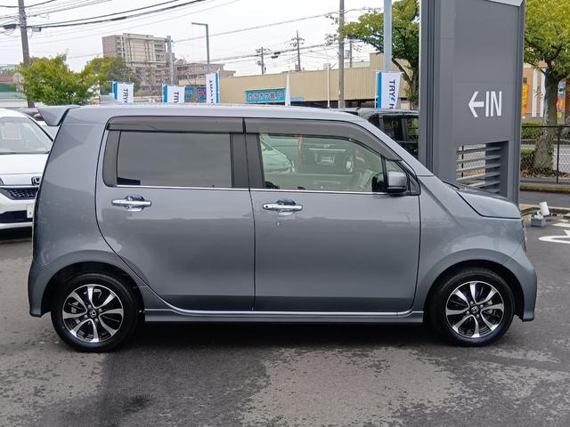 右側面画像です