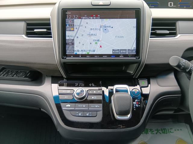フリードハイブリッド ハイブリッド・Ｇホンダセンシング　ワンオーナー　ナビ　ＴＶ　Ｒカメラ　ルーフモニター　軽減ブレーキ　キーフリーシステム　１オ－ナ－　記録簿　サイドカーテンエアバック　後カメラ　Ａクルーズ　ＬＥＤヘッドランプ　横滑防止　ドライブレコーダ（9枚目）