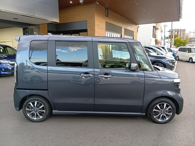 N-BOXカスタム ベースグレード ワンオーナー ナビ フルセグTV ETC バックカメラ スマートキー ドラレコ 片側電動ドア ホンダセンシング CMBS Dレコ 1オーナー オートエアコン LED クルコン パワーステアリング(6枚目)