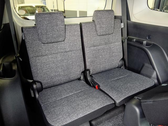 シエンタ Ｚ　１オナ　Ｗ電動ドア　クルーズＣ　ＬＥＤヘッドランプ　ＥＴＣ　Ｓキー　横滑り防止機能　パワーウィンドウ　記録簿　エアバック　ＡＢＳ　カーテンエアバック　オートエアコン　パワーステアリング　三列シート（9枚目）