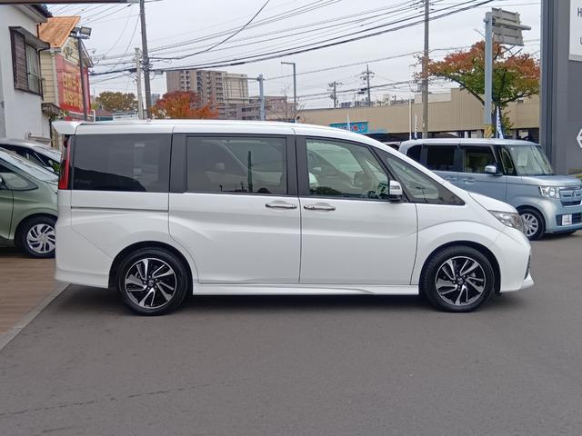 ステップワゴンスパーダ スパーダクールスピリットアドバンスパッケージβ　ワンオーナー　ナビ　Ｔｖ　Ｒカメラ　両側電動スライド　ＶＳＡ　ドラレコ　ＰＣＳ　ＥＴＣ車載器　地デジ　サイドカーテンエアバック　ＬＥＤヘッド　両側電動ドア　リヤカメラ　スマートキー　ターボ　エアバッグ（7枚目）