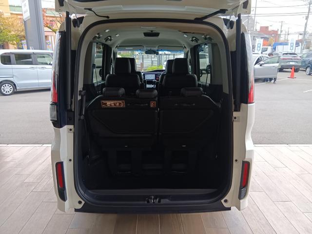 ステップワゴンスパーダ スパーダクールスピリットアドバンスパッケージβ　ワンオーナー　ナビ　Ｔｖ　Ｒカメラ　両側電動スライド　ＶＳＡ　ドラレコ　ＰＣＳ　ＥＴＣ車載器　地デジ　サイドカーテンエアバック　ＬＥＤヘッド　両側電動ドア　リヤカメラ　スマートキー　ターボ　エアバッグ（19枚目）