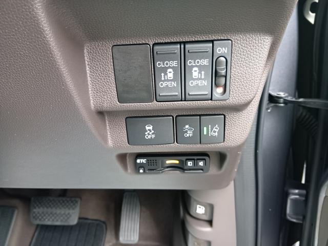 フリード Ｇ・ホンダセンシング　Ｗエアバッグ　パワーウィンドウ　１オ－ナ－　アクティブクルーズコントロール　スマートキ　カラーバックモニター　整備点検記録簿　ワンセグテレビ　ＶＳＡ　エアコン　キーレス　ＳＲＳ（12枚目）