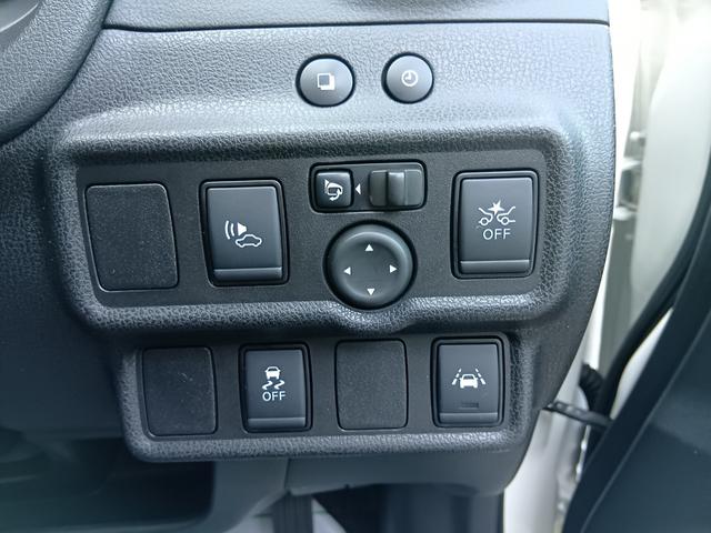 ノート ｅ－パワーメダリスト　ＶＤＣ　クルコン　インテリキー　ＬＥＤランプ　キーフリー　オートエアコン　パワーウインドウ　カーテンエアバッグ　ＡＢＳ　運転席エアバッグ　Ｗエアバッグ　パワーステアリング　ＴＶナビ　バックモニター（13枚目）