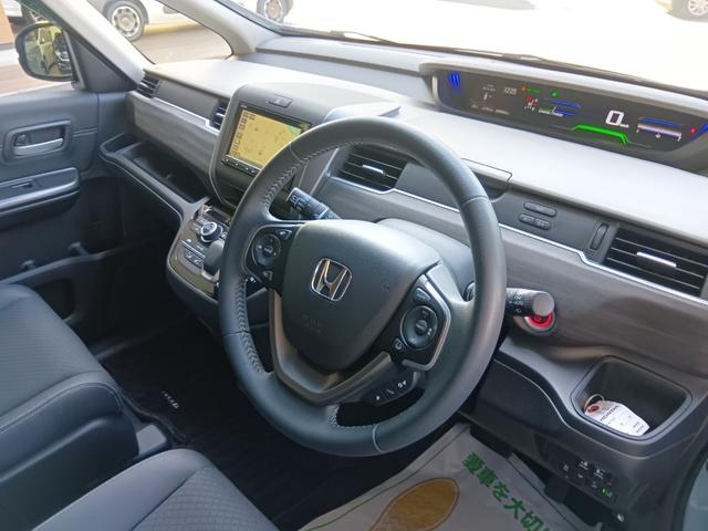フリードハイブリッド ハイブリッド・Ｇホンダセンシング　ワンオーナー　ナビ　ＴＶ　Ｒカメラ　両側電動スライド　軽減ブレーキ　キーフリーシステム　１オ－ナ－　記録簿　後カメラ　Ａクルーズ　ＬＥＤヘッドランプ　横滑防止　ドライブレコーダ　パワーウインドウ（15枚目）