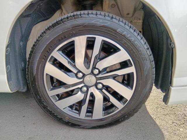 トール カスタムＧＳＡＩＩ　ナビ　フルセグＴＶ　ＥＴＣ　マルチビューカメラ　スマートキー　ＬＥＤライト　両側電動ドア　アラウンドビューカメラ　パワーステアリング　衝突被害軽減　エアコン　Ｂカメラ　エアバッグ　両側パワスラドア（17枚目）