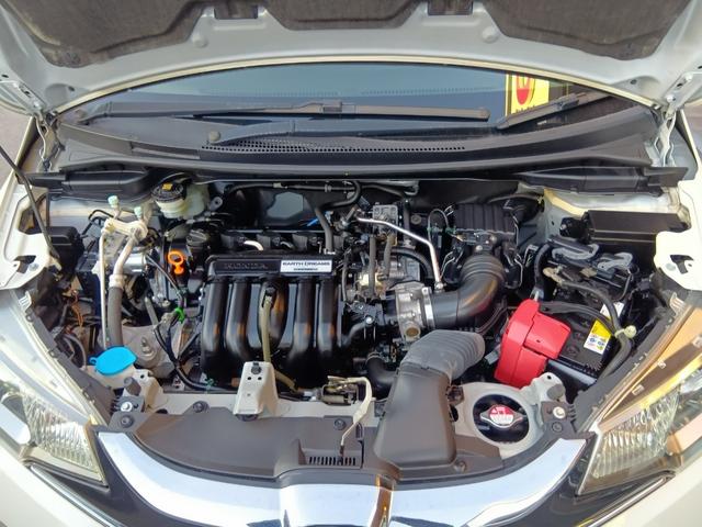 フィット １３Ｇ・Ｆパッケージ　ワンオーナー　ナビ　ＥＴＣ　バックカメラ　スマートキー　ドラレコ　ＬＥＤライト　ＤＶＤ再生可能　スマ－トキ－　記録簿有り　ＶＳＡ　地デジＴＶ　助手席エアバッグ　Ｒカメラ　オートエアコン　エアバック（19枚目）