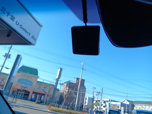 ヴェゼル ハイブリッドZ 純正ナビ TV Rカメラ ETC ドラレコ スマキー LEDランプ 整備記録簿 シ-トヒ-タ- サイドカーテンエアバック 運転席助手席エアバッグ VSA パワーステアリング フルオートエアコン Dレコ(13枚目)