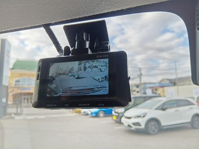 ソリオバンディット ハイブリッドMV 全周囲モニター Bモニター LEDランプ クルコン Wエアバック スマキー サイドエアB フルセグTV オートエアコン シートヒーター ドライブレコーダー ABS パワーステアリング(15枚目)