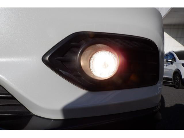 ヴェゼル Ｘ・ホンダセンシング　８インチナビ・リアカメラ・オートエアコン・シートヒーター・スマートキーシステム・ＬＥＤヘッドライト・フォグランプ・アルミホイール・ホンダセンシング・ＥＴＣ・ドライブレコーダー　衝突軽減装置　リヤカメラ（15枚目）