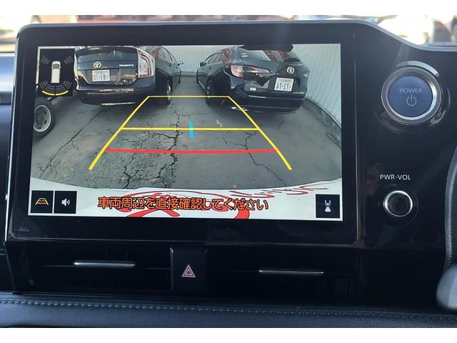 ヴォクシー ハイブリッドＳ－Ｚ　・１オーナー・プロジェクター式ＬＥＤヘッドランプ・ユニバーサルステップ・快適利便パッケージＨＩＧＨ・ディスプレイオーディオプラス・バックカメラ・ＥＴＣ２．０・ドラレコ・ＧＲフロントバンパーガーニッシュ（10枚目）