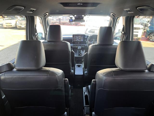 ヴォクシー ハイブリッドＳ－Ｚ　・１オーナー・プロジェクター式ＬＥＤヘッドランプ・ユニバーサルステップ・快適利便パッケージＨＩＧＨ・ディスプレイオーディオプラス・バックカメラ・ＥＴＣ２．０・ドラレコ・ＧＲフロントバンパーガーニッシュ（31枚目）