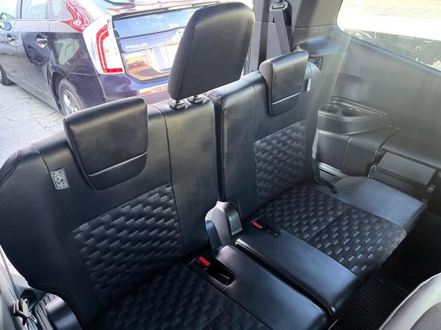 ヴォクシー ハイブリッドＳ－Ｚ　・１オーナー・プロジェクター式ＬＥＤヘッドランプ・ユニバーサルステップ・快適利便パッケージＨＩＧＨ・ディスプレイオーディオプラス・バックカメラ・ＥＴＣ２．０・ドラレコ・ＧＲフロントバンパーガーニッシュ（32枚目）