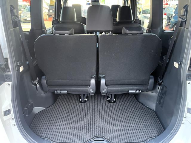 ヴォクシー ハイブリッドＳ－Ｚ　・１オーナー・プロジェクター式ＬＥＤヘッドランプ・ユニバーサルステップ・快適利便パッケージＨＩＧＨ・ディスプレイオーディオプラス・バックカメラ・ＥＴＣ２．０・ドラレコ・ＧＲフロントバンパーガーニッシュ（34枚目）