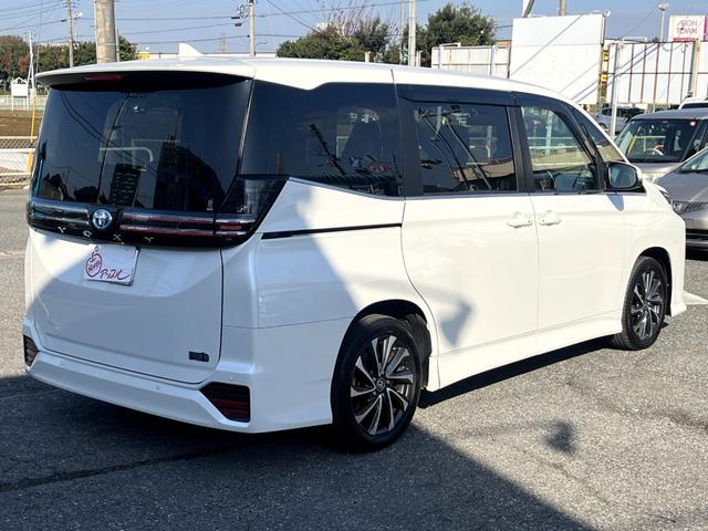 ヴォクシー ハイブリッドＳ－Ｚ　・１オーナー・プロジェクター式ＬＥＤヘッドランプ・ユニバーサルステップ・快適利便パッケージＨＩＧＨ・ディスプレイオーディオプラス・バックカメラ・ＥＴＣ２．０・ドラレコ・ＧＲフロントバンパーガーニッシュ（42枚目）