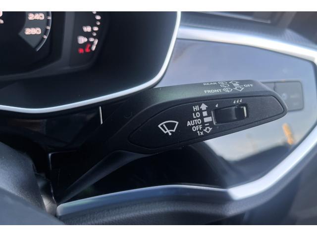 Ｑ３スポーツバック ダイナミックエディション　・ＭＭＩナビ・スマートフォンインターフェイス・バーチャルコックピット・３６０度カメラ・ＥＴＣ２．０・限定車専用２０インチアルミ・黒革＆合皮シート・パワーシート・シートヒーター・パワーバックドア（17枚目）