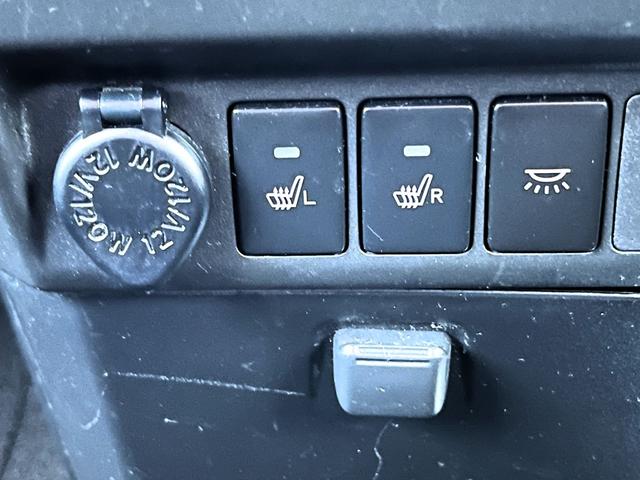 ルーミー カスタムＧ－Ｔ　・１オーナー・モデリスタエアロ・セーフティセンス・純正９インチナビ・アラウンドビュー・前後ドライブレコーダー・ビルトインＥＴＣ・ＴＶ・ＤＶＤ再生・Ｂｌｕｅｔｏｏｔｈ・シートヒーター・電動パーキング（26枚目）