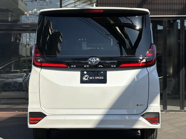 ノア ハイブリッドＳ－Ｚ　仕様変更後　即　納　車　１０．５型ディスプレイオーディオ　バックカメラ　ＥＴＣ２．０　ＢＳＭ　オットマン　シートヒーター　パワーバックドア　ＬＥＤヘッドランプオートレベリング　デジタルインナーミラー（15枚目）