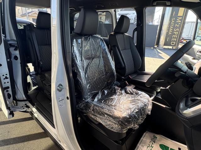 ノア ハイブリッドＳ－Ｚ　仕様変更後　即　納　車　１０．５型ディスプレイオーディオ　バックカメラ　ＥＴＣ２．０　ＢＳＭ　オットマン　シートヒーター　パワーバックドア　ＬＥＤヘッドランプオートレベリング　デジタルインナーミラー（22枚目）