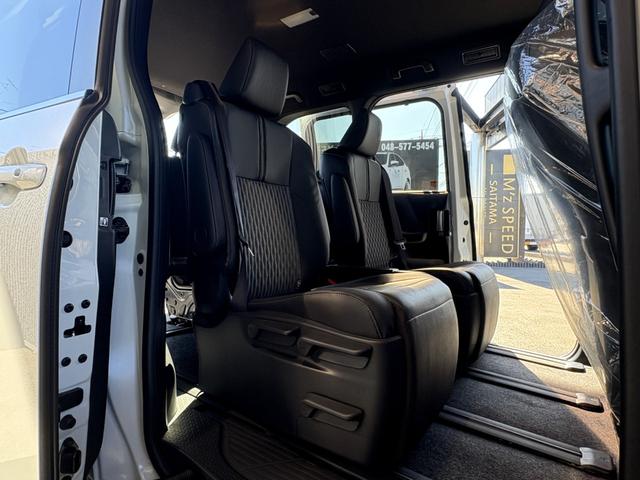 ノア ハイブリッドＳ－Ｚ　仕様変更後　即　納　車　１０．５型ディスプレイオーディオ　バックカメラ　ＥＴＣ２．０　ＢＳＭ　オットマン　シートヒーター　パワーバックドア　ＬＥＤヘッドランプオートレベリング　デジタルインナーミラー（23枚目）