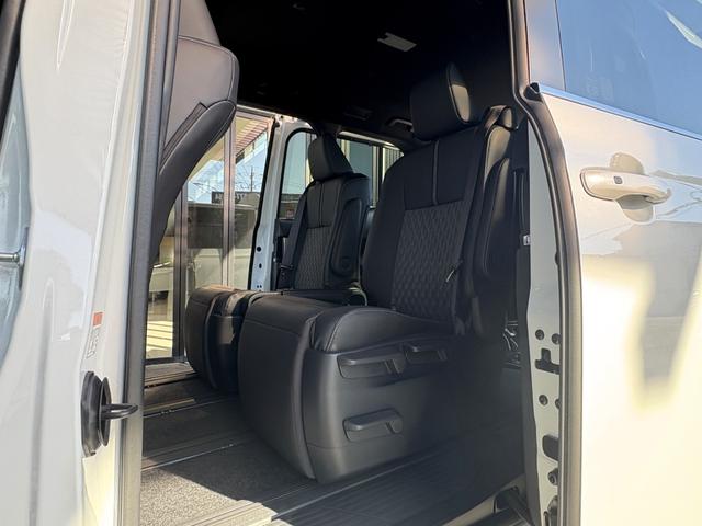 ノア ハイブリッドＳ－Ｚ　仕様変更後　即　納　車　１０．５型ディスプレイオーディオ　バックカメラ　ＥＴＣ２．０　ＢＳＭ　オットマン　シートヒーター　パワーバックドア　ＬＥＤヘッドランプオートレベリング　デジタルインナーミラー（24枚目）