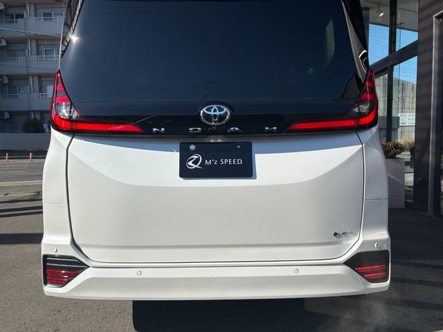 ノア ハイブリッドＳ－Ｚ　仕様変更後　即　納　車　１０．５型ディスプレイオーディオ　バックカメラ　ＥＴＣ２．０　ＢＳＭ　オットマン　シートヒーター　パワーバックドア　ＬＥＤヘッドランプオートレベリング　デジタルインナーミラー（64枚目）