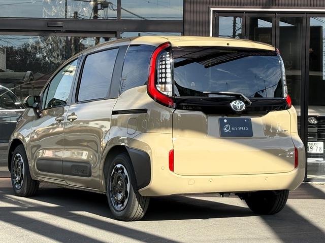 シエンタ ハイブリッドＺ　仕様変更後　登録済み未使用車　コンフォートパッケージ　トヨタチームメイトアドバンスパーク＋ＰＫＳＢ＋パノラミックビューモニター　天井サーキュレーター＋ナノイーＸ　７人乗り　前後方ドラレコ（19枚目）