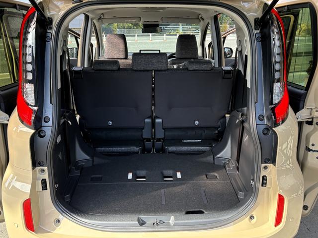 シエンタ ハイブリッドＺ　仕様変更後　登録済み未使用車　コンフォートパッケージ　トヨタチームメイトアドバンスパーク＋ＰＫＳＢ＋パノラミックビューモニター　天井サーキュレーター＋ナノイーＸ　７人乗り　前後方ドラレコ（39枚目）