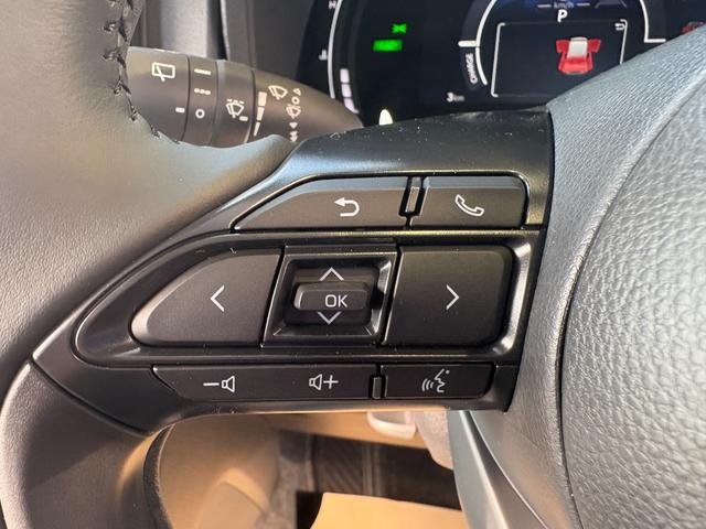 シエンタ ハイブリッドＺ　仕様変更後　登録済み未使用車　コンフォートパッケージ　トヨタチームメイトアドバンスパーク＋ＰＫＳＢ＋パノラミックビューモニター　天井サーキュレーター＋ナノイーＸ　７人乗り　前後方ドラレコ（42枚目）