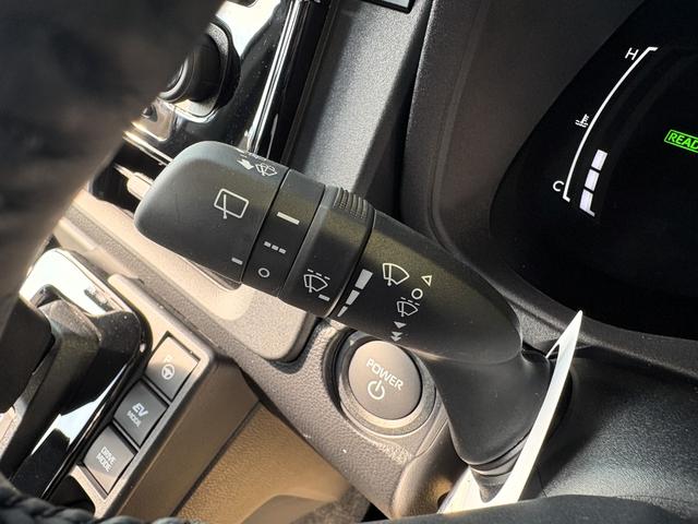 シエンタ ハイブリッドＺ　仕様変更後　登録済み未使用車　コンフォートパッケージ　トヨタチームメイトアドバンスパーク＋ＰＫＳＢ＋パノラミックビューモニター　天井サーキュレーター＋ナノイーＸ　７人乗り　前後方ドラレコ（44枚目）