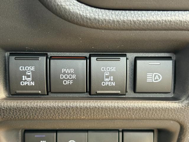 シエンタ ハイブリッドＺ　仕様変更後　登録済み未使用車　コンフォートパッケージ　トヨタチームメイトアドバンスパーク＋ＰＫＳＢ＋パノラミックビューモニター　天井サーキュレーター＋ナノイーＸ　７人乗り　前後方ドラレコ（56枚目）