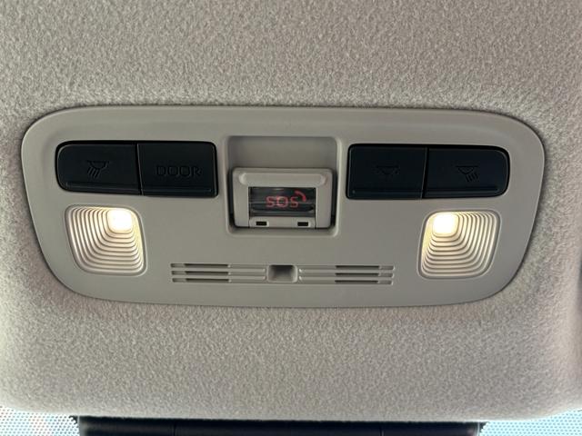 シエンタ ハイブリッドＺ　仕様変更後　登録済み未使用車　コンフォートパッケージ　トヨタチームメイトアドバンスパーク＋ＰＫＳＢ＋パノラミックビューモニター　天井サーキュレーター＋ナノイーＸ　７人乗り　前後方ドラレコ（59枚目）