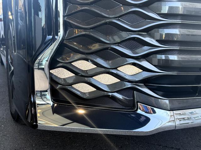 ヴォクシー ハイブリッドＳ－Ｚ　仕様変更後即　納　ＬＥＤヘッドランプ　快適利便Ｐｋｇ　ＣＤ／ＤＶＤデッキ　デジタルインナーミラー　ＥＴＣ２．０　２列目オットマン　パワーバックドア　バックカメラ　シートヒーター　１０．５型ディスプレイ（25枚目）