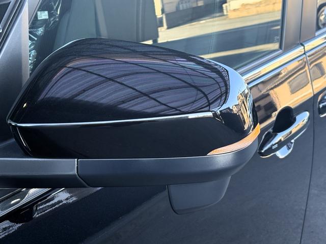 ヴォクシー ハイブリッドＳ－Ｚ　仕様変更後即　納　ＬＥＤヘッドランプ　快適利便Ｐｋｇ　ＣＤ／ＤＶＤデッキ　デジタルインナーミラー　ＥＴＣ２．０　２列目オットマン　パワーバックドア　バックカメラ　シートヒーター　１０．５型ディスプレイ（26枚目）