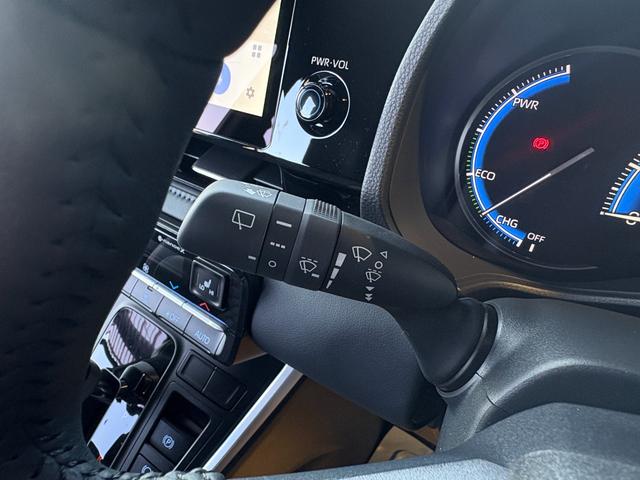 ヴォクシー ハイブリッドＳ－Ｚ　仕様変更後即　納　ＬＥＤヘッドランプ　快適利便Ｐｋｇ　ＣＤ／ＤＶＤデッキ　デジタルインナーミラー　ＥＴＣ２．０　２列目オットマン　パワーバックドア　バックカメラ　シートヒーター　１０．５型ディスプレイ（51枚目）