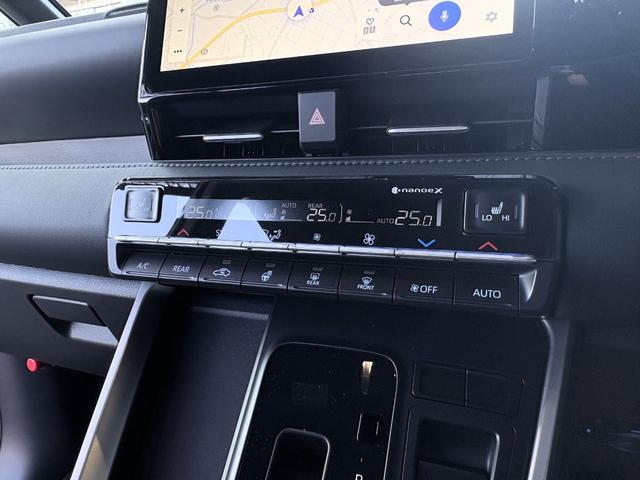 ヴォクシー ハイブリッドＳ－Ｚ　仕様変更後即　納　ＬＥＤヘッドランプ　快適利便Ｐｋｇ　ＣＤ／ＤＶＤデッキ　デジタルインナーミラー　ＥＴＣ２．０　２列目オットマン　パワーバックドア　バックカメラ　シートヒーター　１０．５型ディスプレイ（55枚目）