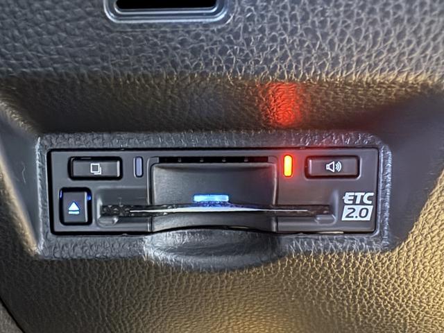 ヴォクシー ハイブリッドＳ－Ｚ　仕様変更後即　納　ＬＥＤヘッドランプ　快適利便Ｐｋｇ　ＣＤ／ＤＶＤデッキ　デジタルインナーミラー　ＥＴＣ２．０　２列目オットマン　パワーバックドア　バックカメラ　シートヒーター　１０．５型ディスプレイ（58枚目）